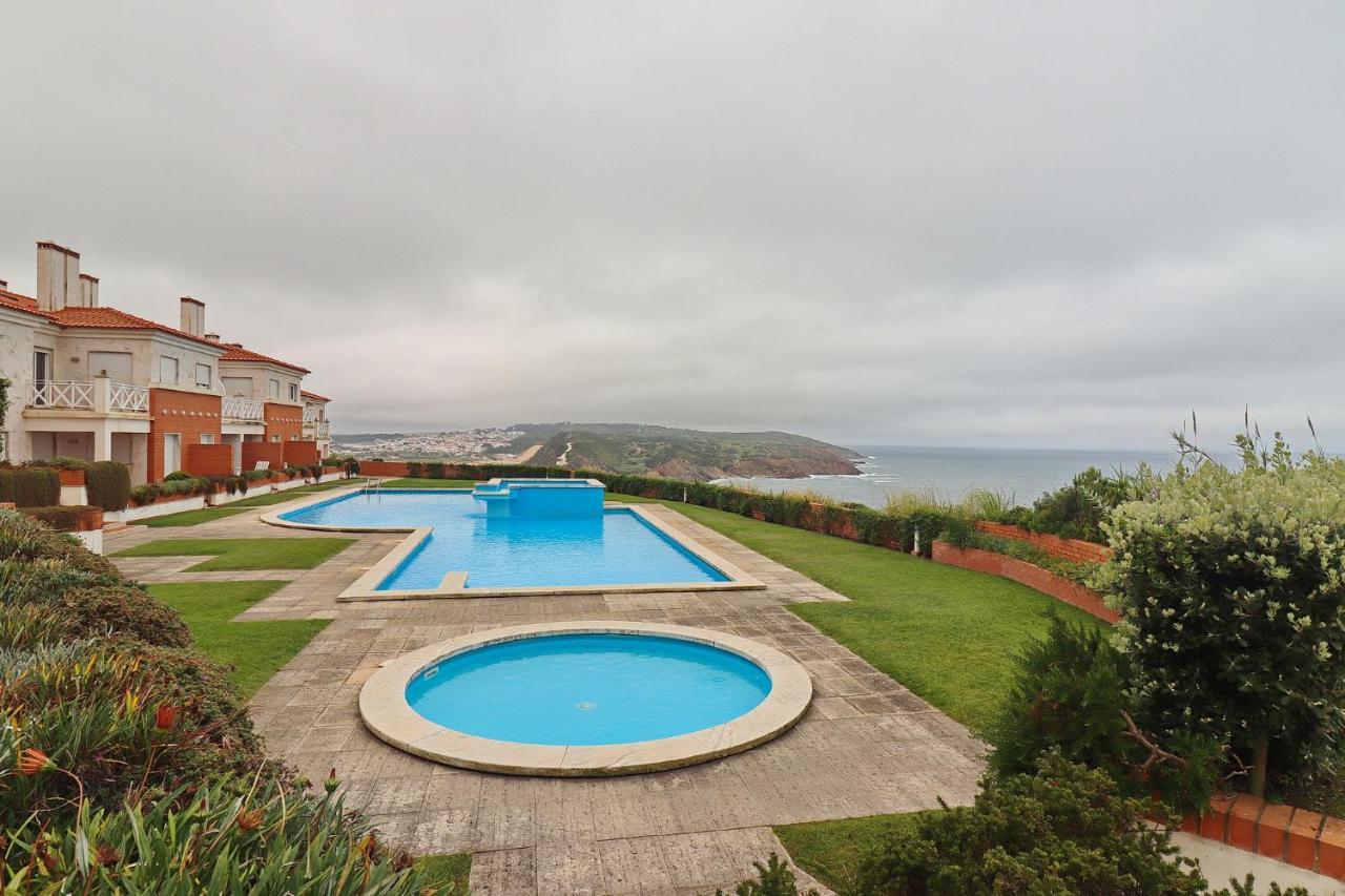 Apartamento Vista Premium Sto Antonio Sao Martinho do Porto Luaran gambar